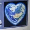 Эмодзи Hearts everywhere